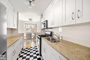 303 W 66th St, New York, NY 10023 - Photo 6