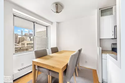 303 W 66th Street #19GW, New York, NY 10023 - Photo 8