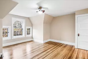 40 Slocum Crescent, New York City, NY 11375 - Photo 26