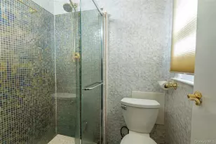 244-19 Grand Central Pkwy, Little Neck, NY 11362 - Photo 12