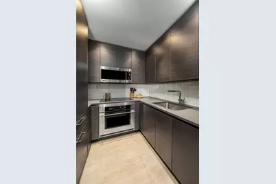 641 5th Avenue #34B, New York City, NY 10022 - Photo 8