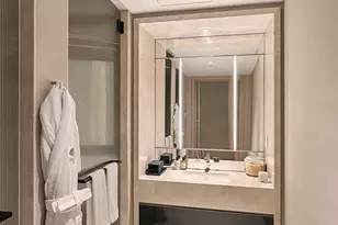 685 5th Ave, New York City, NY 10022 - Photo 6