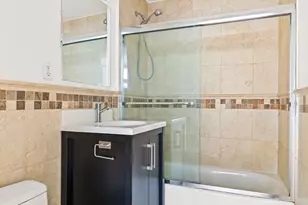 231 16th St, New York City, NY 11215 - Photo 8