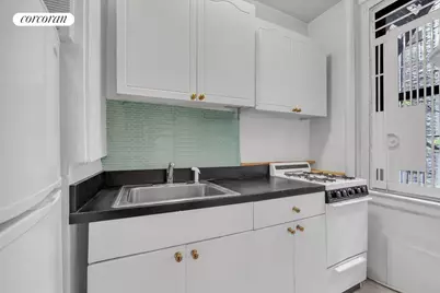17 W 64th Street #2E, New York City, NY 10023 - Photo 4