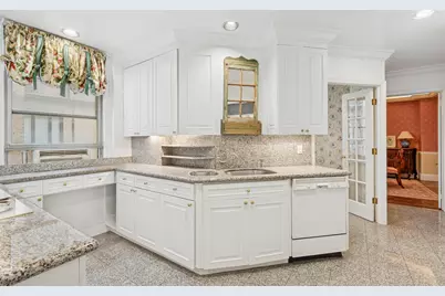 170 E 79th Street #12B, New York City, NY 10075 - Photo 8