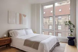 135 E 47th St, New York City, NY 10017 - Photo 6