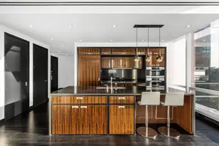 157 W 57th St, New York City, NY 10019 - Photo 4