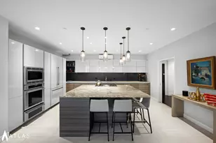 360 W 36th St., New York City, NY 10018 - Photo 4