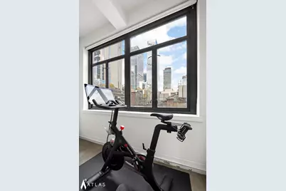 360 W 36th Street #6N, New York City, NY 10018 - Photo 12