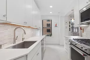 215 W 75th St, New York City, NY 10023 - Photo 4