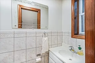 68-48 Juno St, New York City, NY 11375 - Photo 18