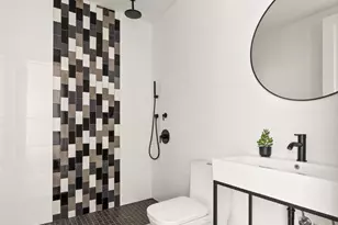 88 Marion St, New York City, NY 11233 - Photo 6