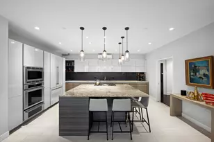 360 W 36th St., New York City, NY 10018 - Photo 4