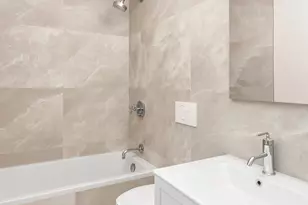 625 Main St, New York City, NY 10044 - Photo 4