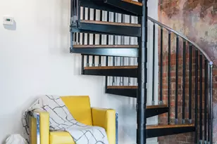 463 W 47th St, New York City, NY 10036 - Photo 14