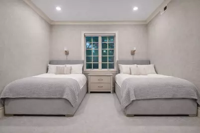 850 E 23rd Street #private house, New York City, NY 11210 - Photo 18