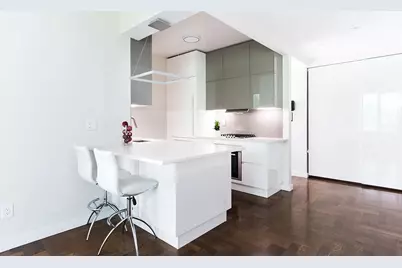 220 Riverside Boulevard #4-D, New York City, NY 10069 - Photo 2