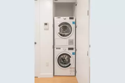 30-05 Vernon Boulevard #7-E, New York City, NY 11102 - Photo 6