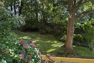 735 Kappock St, New York City, NY 10463 - Photo 2