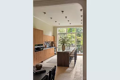 323 Clinton Street #1, New York City, NY 11231 - Photo 12