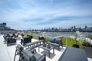 30-05 Vernon Blvd, New York City, NY 11102 - Photo 10