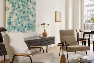 212 E 47th St, New York City, NY 10017 - Photo 2