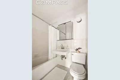 15 Charles Street #2H, New York, NY 10014 - Photo 8