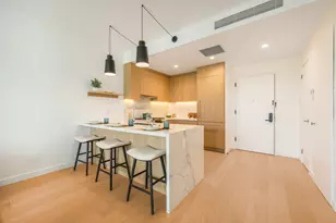 30-05 Vernon Blvd, New York City, NY 11102 - Photo 4