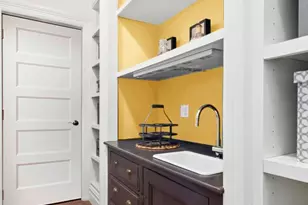 557 9th St, New York City, NY 11215 - Photo 16