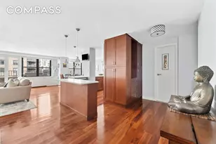 305 E 40th St, New York City, NY 10016 - Photo 14