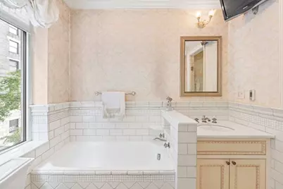 211 Central Park W #3H, New York, NY 10024 - Photo 8