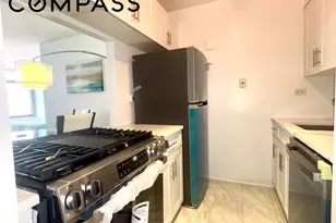 400 E 70th St, New York City, NY 10021 - Photo 4