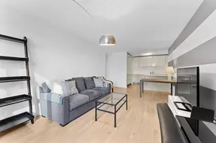 322 W 57th St, New York City, NY 10019 - Photo 20