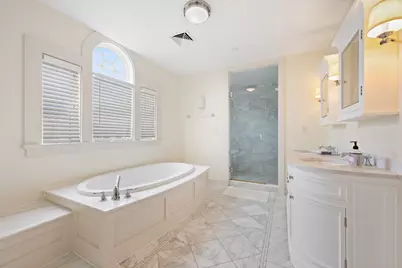 5041 Goodridge Avenue #1, New York City, NY 10471 - Photo 20