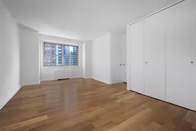 300 E 40th Street #24-B, New York City, NY 10016 - Photo 8