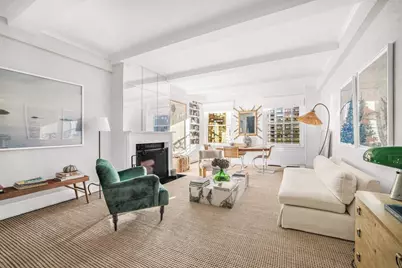 215 E 72nd Street #10W, New York City, NY 10021 - Photo 1