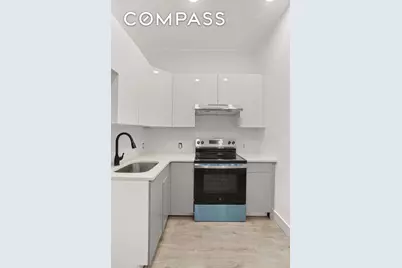 1042 Hall Place, New York City, NY 10459 - Photo 16