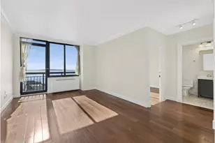 99 Battery Pl, New York City, NY 10280 - Photo 2