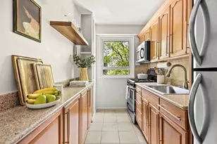 175 Adams St, New York City, NY 11201 - Photo 4