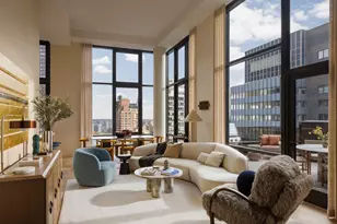 135 E 47th St, New York City, NY 10017 - Photo 2