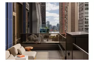 135 E 47th St, New York City, NY 10017 - Photo 6