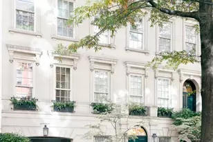 160 E 81st St, New York City, NY 10028 - Photo 1