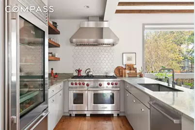 203 Huntington Street, New York City, NY 11231 - Photo 4