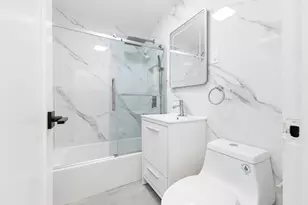 525 Ocean Pkwy, New York City, NY 11218 - Photo 16