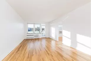 525 Ocean Pkwy, New York City, NY 11218 - Photo 4