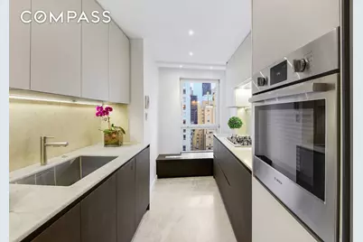 200 Central Park S #28B, New York, NY 10019 - Photo 8