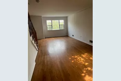 264 Ward Avenue, New York City, NY 10304 - Photo 2