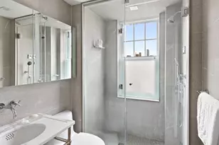 302 W 12th St, New York City, NY 10014 - Photo 10