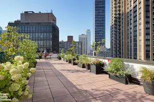 155 W 68th St, New York City, NY 10023 - Photo 16