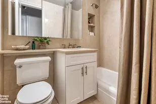 155 W 68th St, New York City, NY 10023 - Photo 10